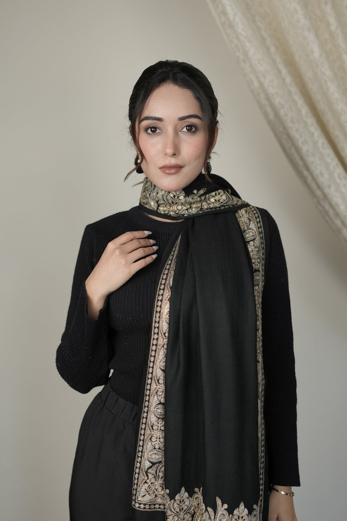 Tilla Border Shawl