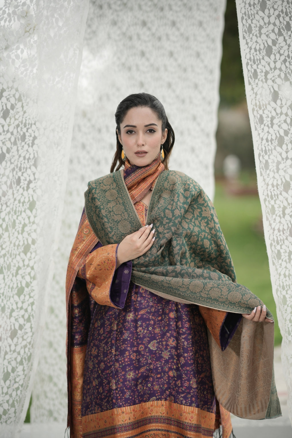 Reversible Kani Shawl