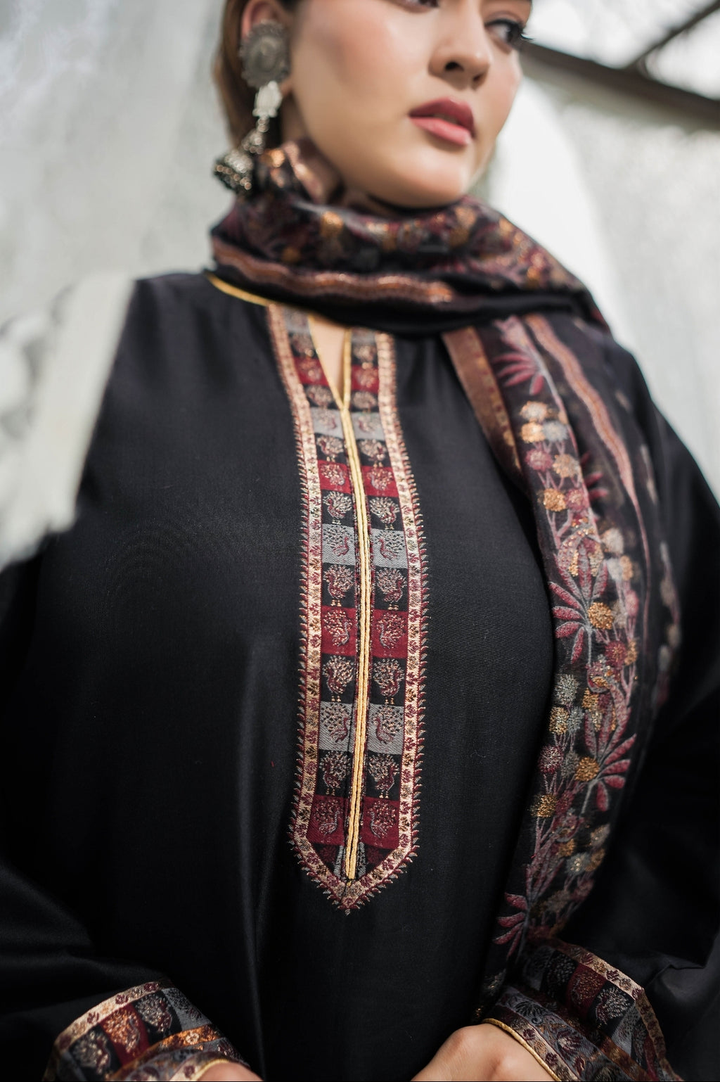Modern Kani Shikargah Suit