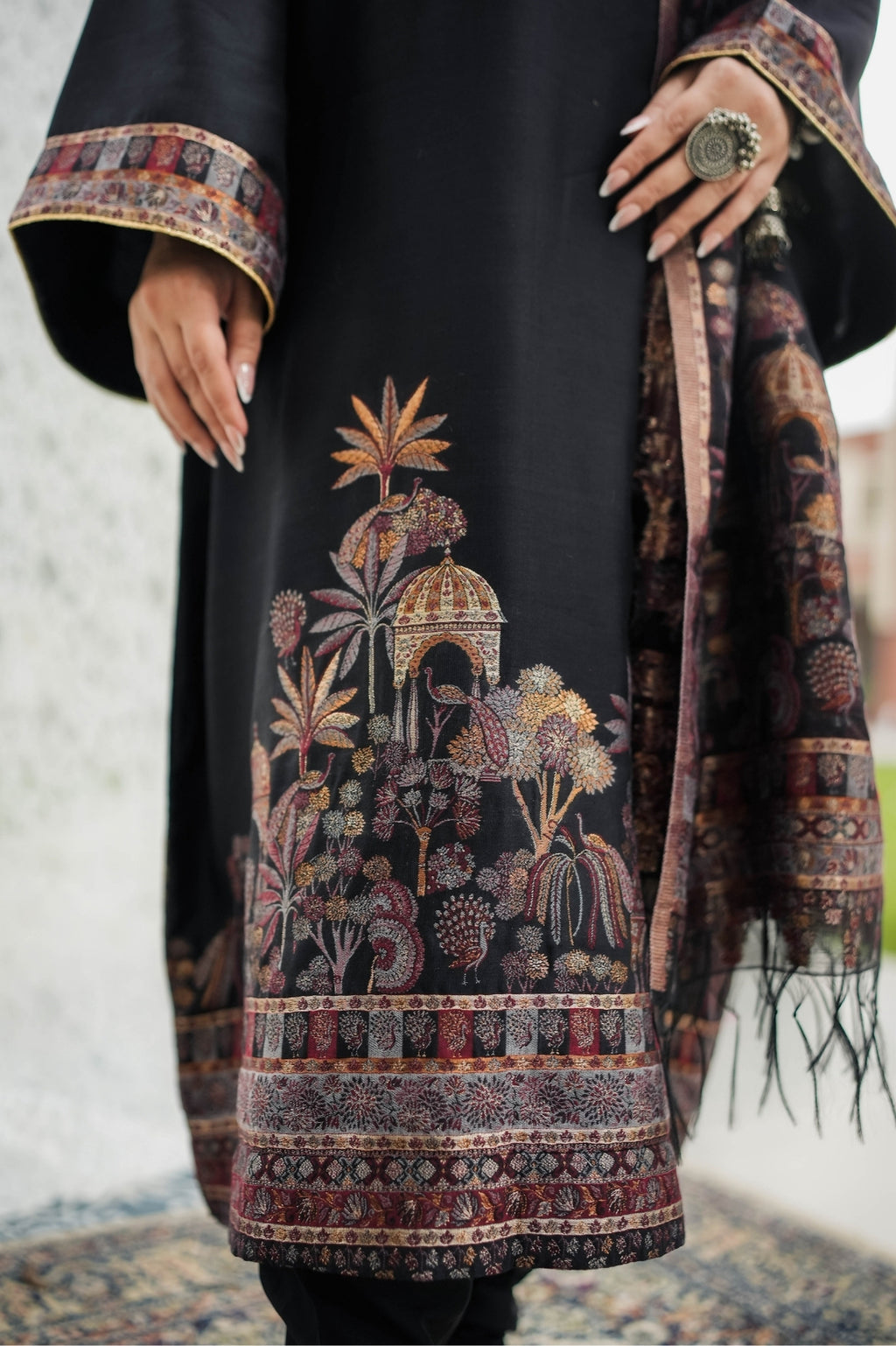 Modern Kani Shikargah Suit